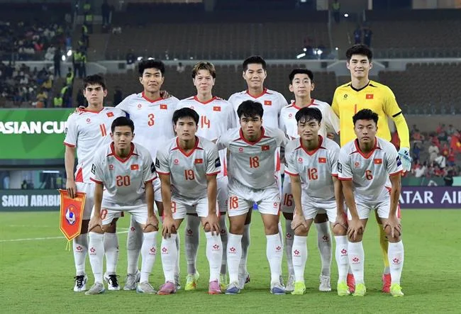 Đội ngũ hỗ trợ khách hàng chuyên nghiệp của bi88 chính thức sẵn sàng phục vụ 24/7 qua nhiều kênh liên lạc